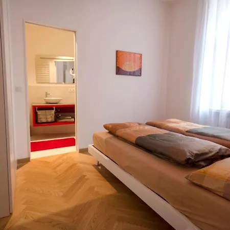 Апартаменты App110 *