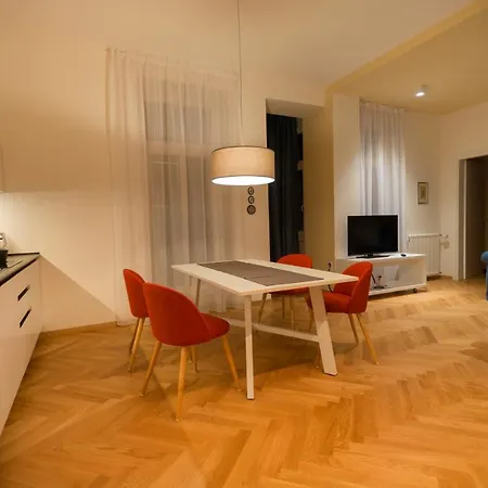 Апартаменты App110