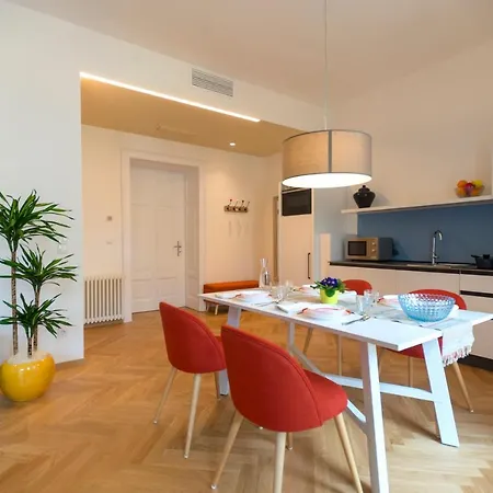 Апартаменты App110